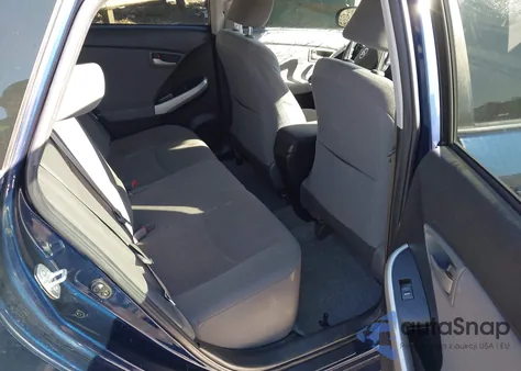 2014 Toyota Prius Three z USA, uszkodzony, nr VIN JTDKN3DU4E1778635